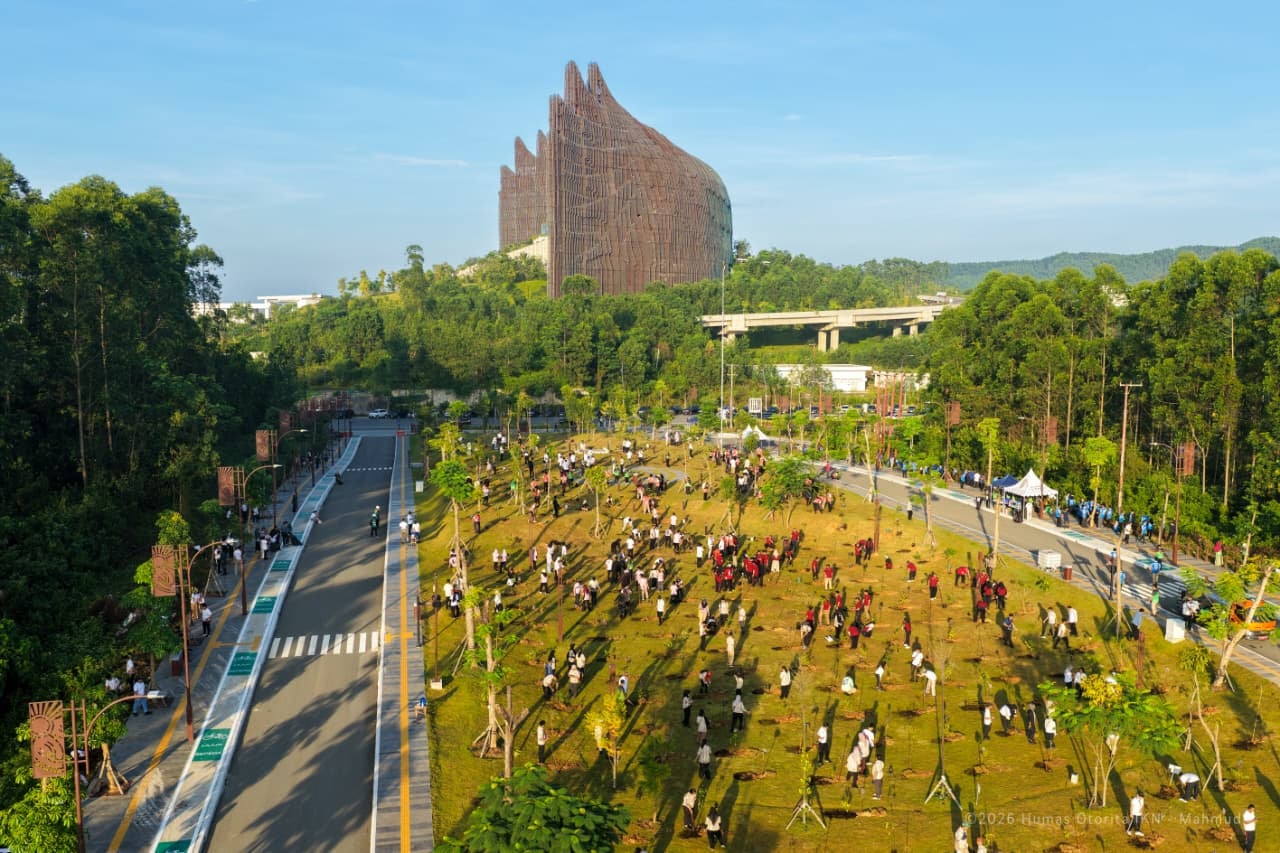 Penanaman Plaza Legislatif