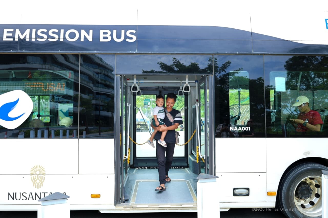 Pemandu Wisata Bus IKN