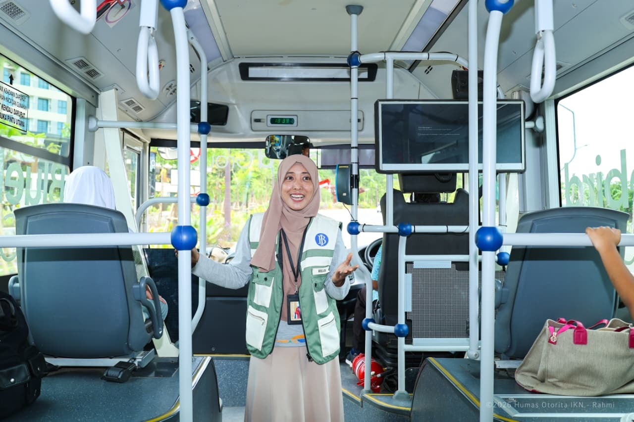 Pemandu Wisata Bus IKN